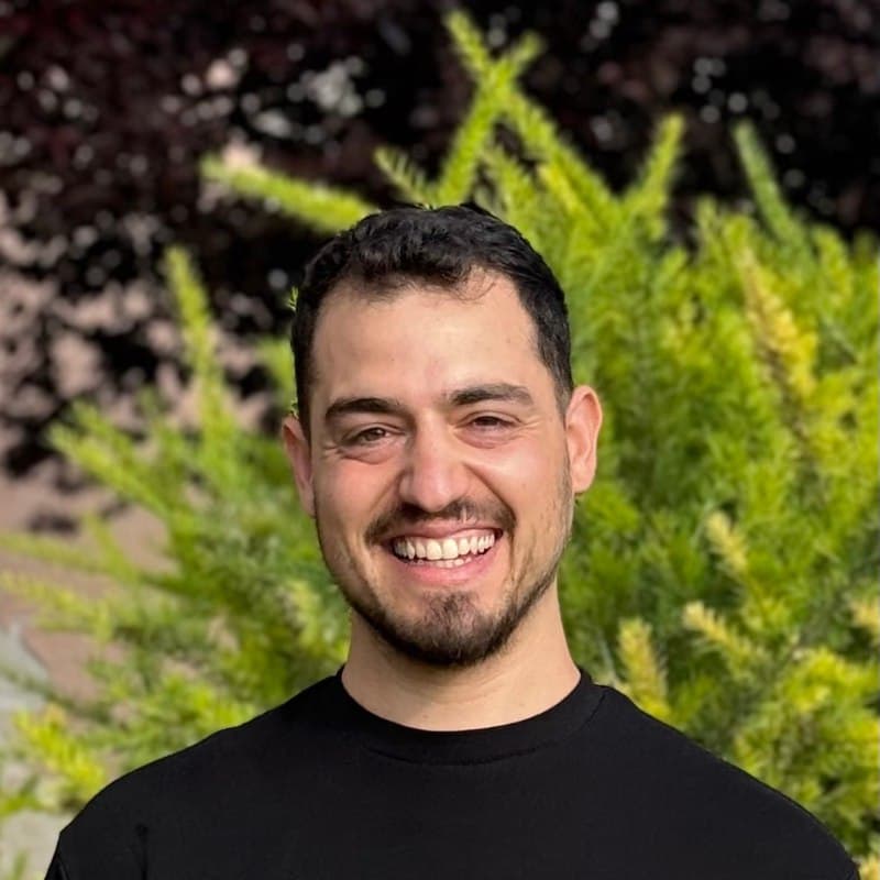 Sefy Tofan, founder of Healing Waves